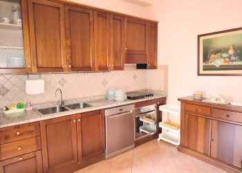 Four-room apartment Via San Nicolò, Messina - photo 12
