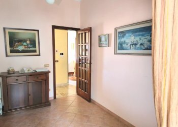 Four-room apartment Via San Nicolò, Messina - photo 15