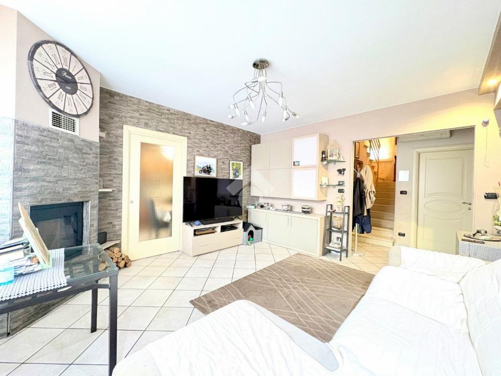 Quadrilocale Via cossu, Carignano - foto 1