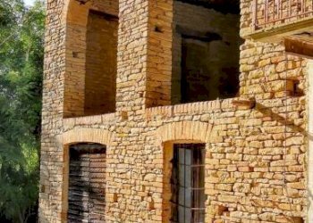 Facciata - Rustico Regione Sconi, Cassinasco - foto 12