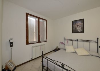 Trilocale VIA   Tassinari, Cento - foto 14