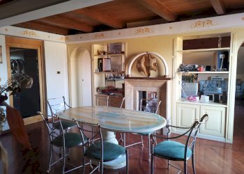 Four-room apartment Bologna (neighborhood Navile) - photo 1