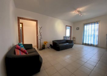 soggiorno - Quadrilocale via Roma, 8, Perosa Argentina - foto 5