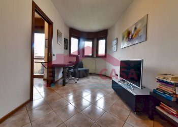 Foto 5 - Bilocale CARONNO PERTUSELLA
 
1340, Caronno Pertusella - foto 5