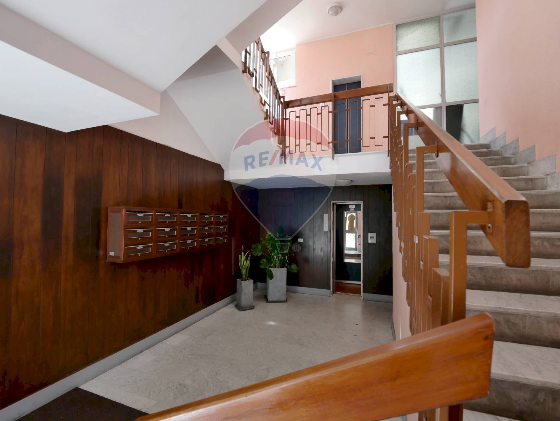 Ricezione / Lobby - Appartamento Corso Alcide De Gasperi
 
300, Bari - foto 2