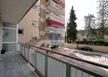 Balcone - Appartamento Corso Alcide De Gasperi
 
300, Bari - foto 10