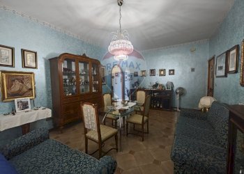 Sala da pranzo - Appartamento Via Liguria
 
8, Catania - foto 1