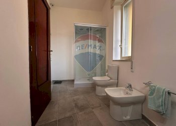 Bagno - Casa indipendente Via Fossa della Neve
 
2, Linguaglossa - foto 14