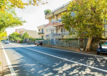 Edificio all\'aperto - Trilocale via XXI Aprile, Aci Castello - foto 3