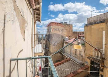 Edificio all\'aperto - Casa indipendente RONCO DE FRANCISCI
 
16/18, Caltagirone - foto 24