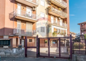 Edificio all\'aperto - Quadrilocale Via Cassiopea
 
30, Catania - foto 1