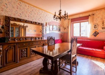 Sala da pranzo - Quadrilocale Via Cassiopea
 
30, Catania - foto 10