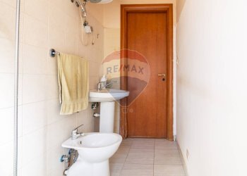 Bagno - Quadrilocale Via Cassiopea
 
30, Catania - foto 15