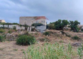 Casa all\'aperto - Villa via dei Garofani
 
snc, Augusta - foto 4