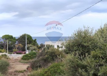 Vista delle montagne - Villa via dei Garofani
 
snc, Augusta - foto 7