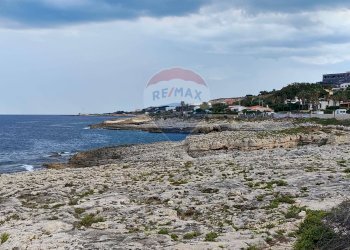 Vista dell\'acqua - Villa via dei Garofani
 
snc, Augusta - foto 15