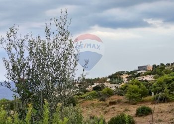 Edificio all\'aperto - Villa via dei Garofani
 
snc, Augusta - foto 25