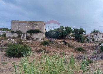 Casa all\'aperto - Villa Via dei garofani
 
snc, Augusta - foto 25