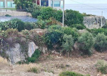 Giardino - Villa Via dei Garofani
 
snc, Augusta - foto 9