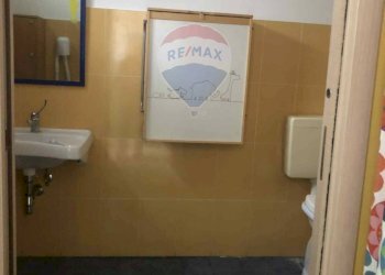 Bagno - Commercial Premises via vespri
256, Misterbianco - photo 4