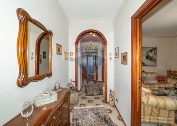 Hall / corridoio - Quadrilocale portella della ginestra
 
63, Misterbianco - foto 6