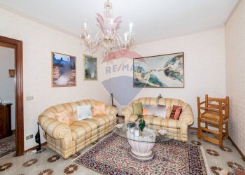 Soggiorno - Quadrilocale portella della ginestra
 
63, Misterbianco - foto 8