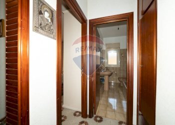 Hall / corridoio - Quadrilocale portella della ginestra
 
63, Misterbianco - foto 12