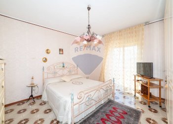 Camera / camera da letto - Quadrilocale portella della ginestra
 
63, Misterbianco - foto 15