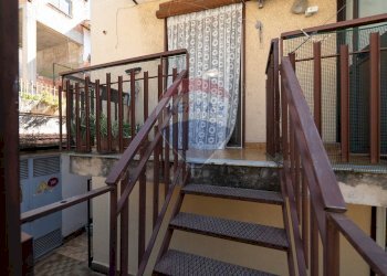 Scale - Quadrilocale portella della ginestra
 
63, Misterbianco - foto 34