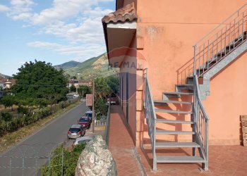 Scale - Casa semi indipendente via Ponte Trave
89, San Felice a Cancello - foto 13