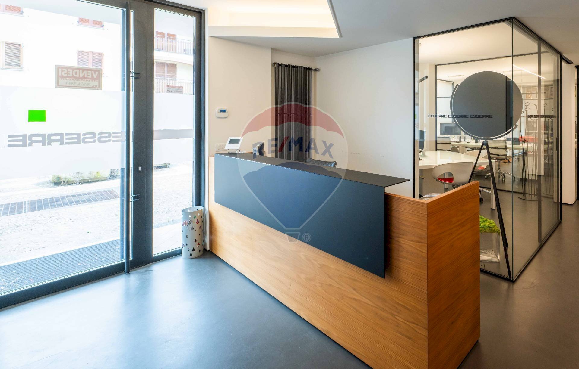 Ricezione / Lobby - Commercial Premises VIA ARCIPRETE ROTA
 
26/28, Lallio - photo 1