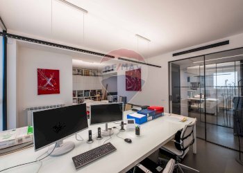 Ufficio - Commercial Premises VIA ARCIPRETE ROTA
 
26/28, Lallio - photo 2