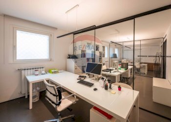 Ufficio - Commercial Premises VIA ARCIPRETE ROTA
 
26/28, Lallio - photo 8