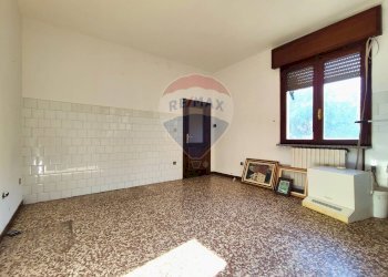 Stanza vuota - Casa semi indipendente Breno - foto 25