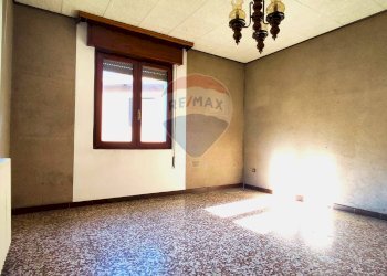 Stanza vuota - Casa semi indipendente Breno - foto 32