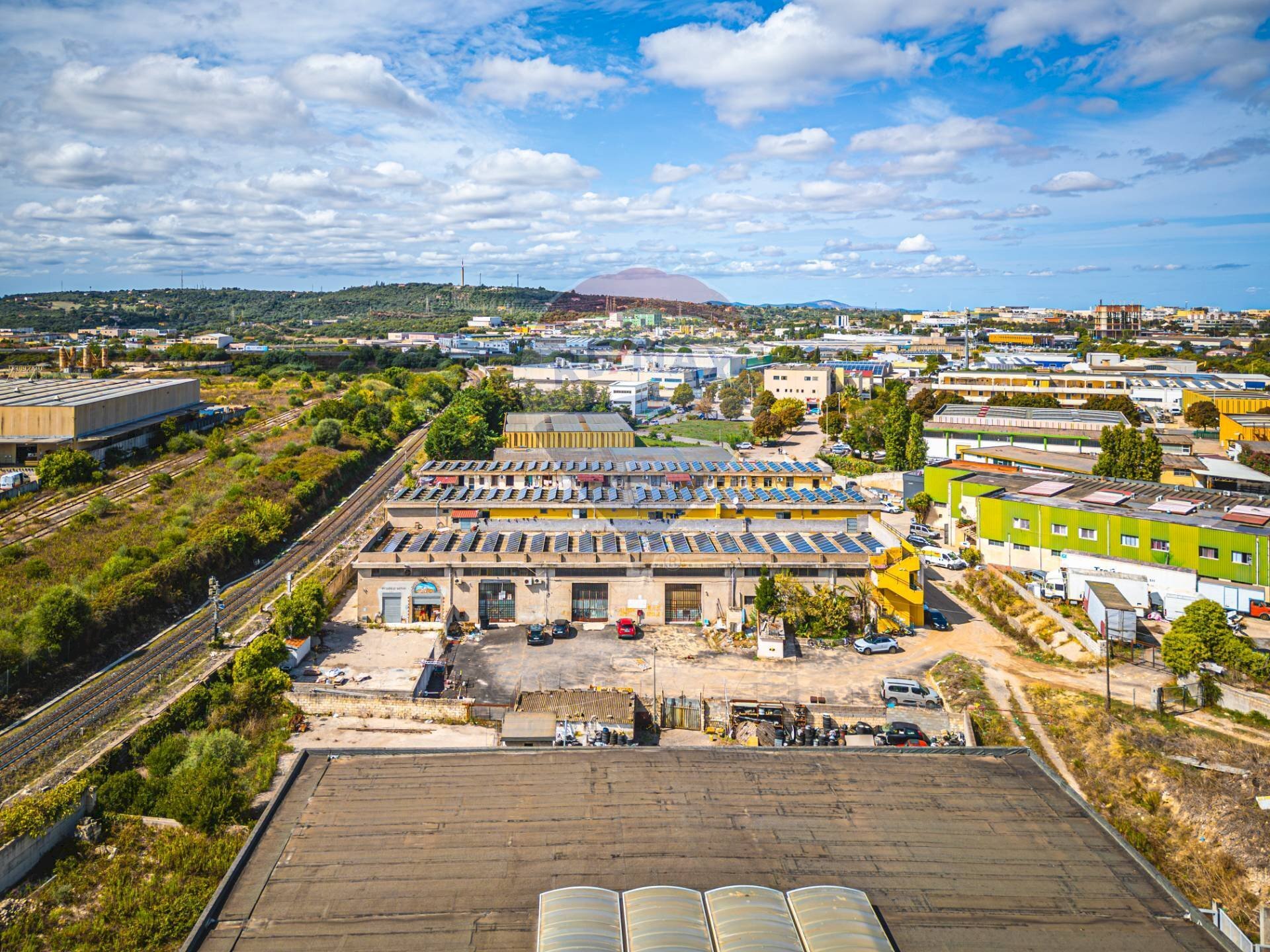 Edificio all\'aperto - Locale Commerciale Predda Niedda strada n° 25, Sassari - foto 2