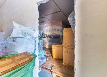 Dispensa di stoccaggio - Locale Commerciale Predda Niedda strada n° 25, Sassari - foto 14