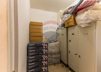 Camera / camera da letto - Locale Commerciale Predda Niedda strada n° 25, Sassari - foto 19