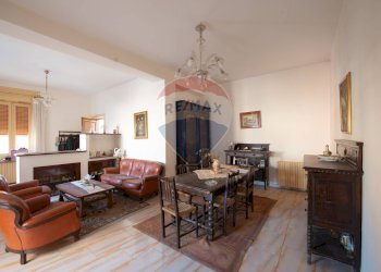 Sala da pranzo - Independent house Via Roma
 
1, Carinola - photo 2