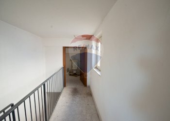 Hall / corridoio - Independent house Via Roma
 
1, Carinola - photo 10