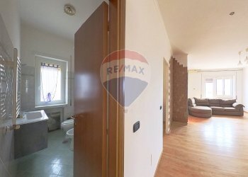 Hall / corridoio - Quadrilocale Via Valledoria, Fiumicino - foto 13