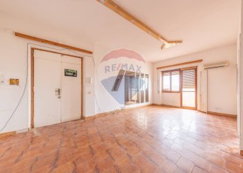 Stanza vuota - Quadrilocale Via Valledoria, Fiumicino - foto 3