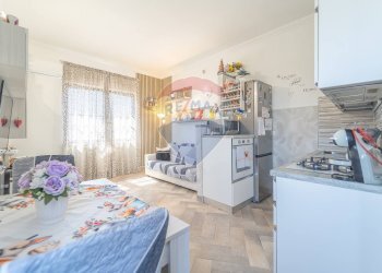 Cucina - Three-room apartment Via Trincea delle Frasche, Fiumicino - photo 4