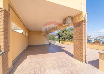 Terrazza - Three-room apartment Via Trincea delle Frasche, Fiumicino - photo 19