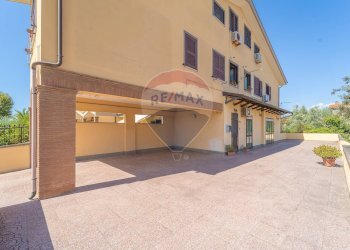 Terrazza - Three-room apartment Via Trincea delle Frasche, Fiumicino - photo 20
