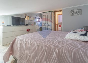 Camera / camera da letto - Three-room apartment Via Trincea delle Frasche, Fiumicino - photo 32