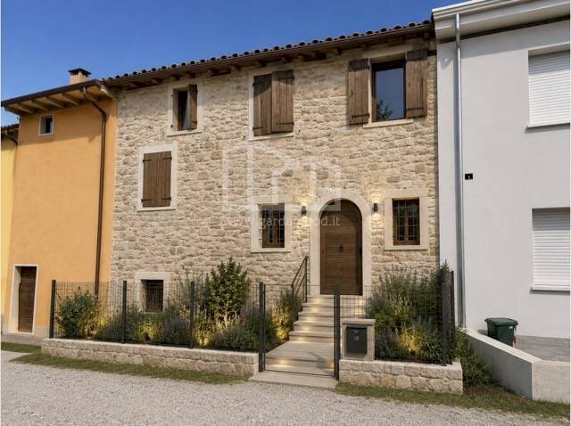Foto 1 - Rustico Via colombara
 
30, Volta Mantovana - foto 1