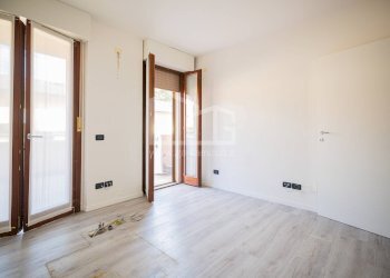 Foto 10 - Appartamento via Martiri del Lavoro
 
30, Peschiera del Garda - foto 10