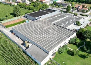 Foto 9 - Locale Commerciale Via Acquafredda
 
28, Visano - foto 9