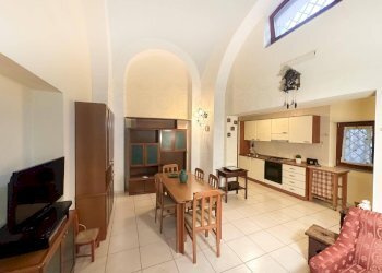 Foto 2 - Semi-detached house PIAZZA PIEDIMONTE
5, Nocera Inferiore - photo 2